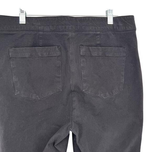 Spanx Slimming Stretch Cropped Black Pants Size Large - Picture 4 of 10